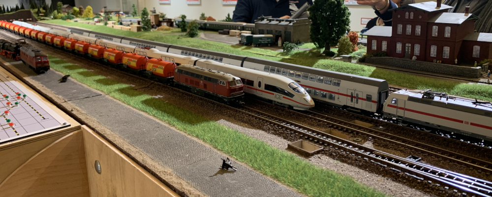 Bild einer Märklin Modulanlage während der Ausstellung im Feuerwehr Museum Norderstedt (März-April 2025).